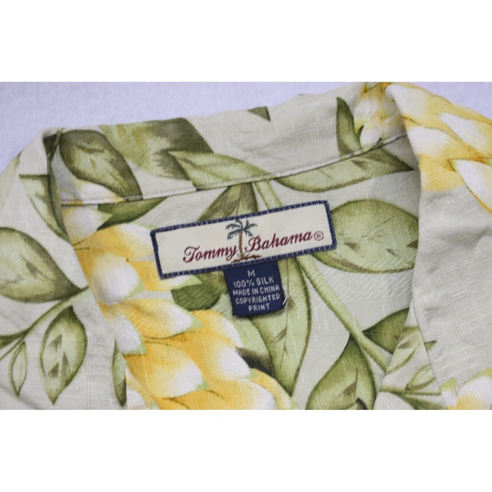 Tommy Bahama Floral Hawaiian Shirt 100% Silk Short Sleeve Mens Size Medium - Picture 7 of 8